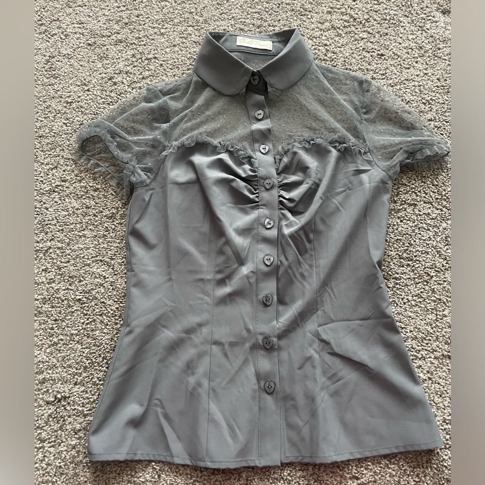 Elegant Gray Women's Button Down Shirt
